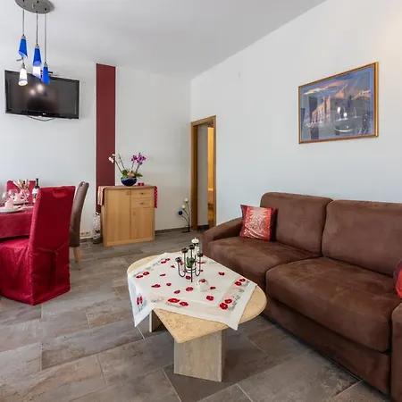 Lorina * קריקווניצה