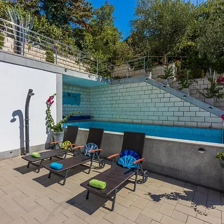 Lorina * קריקווניצה