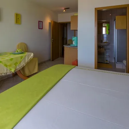 Lorina * קריקווניצה